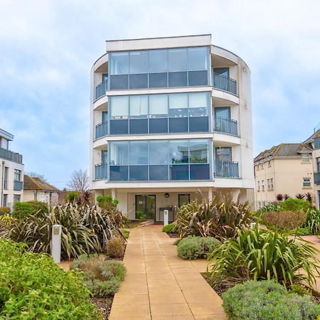 The Regency Suite - Modern 2-Bed 1-Bath Apartment Chertsey Exterior foto